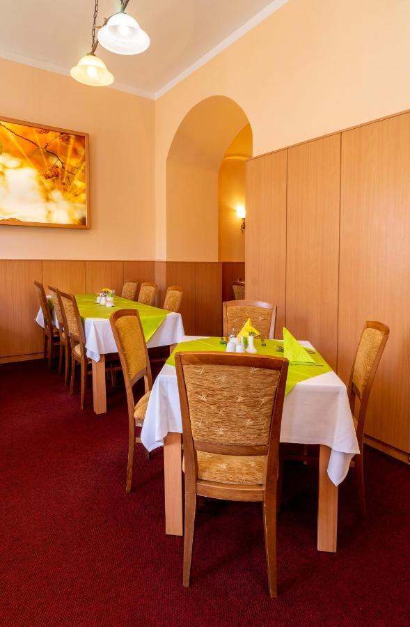 Hotel Paris Marianske Lazne Ngoại thất bức ảnh